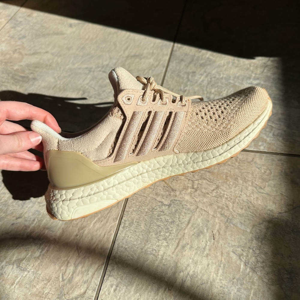 Adidas Ultraboost 1.0 Magic Beige - Picture 10 of 10